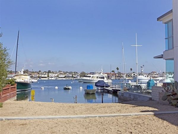 Newport Beach Home 991036