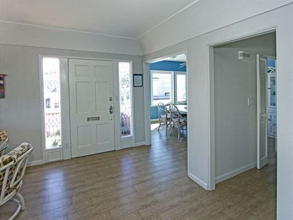Newport Beach Home 991036