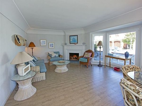 Newport Beach Home 991036