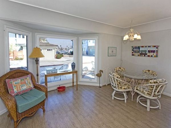 Newport Beach Home 991036