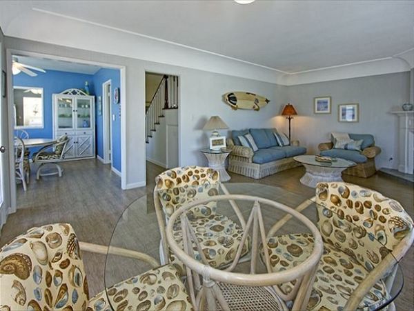 Newport Beach Home 991036
