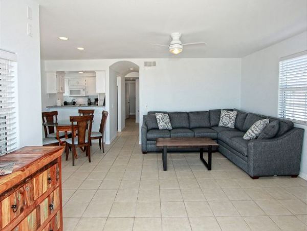 Newport Beach Home 991038