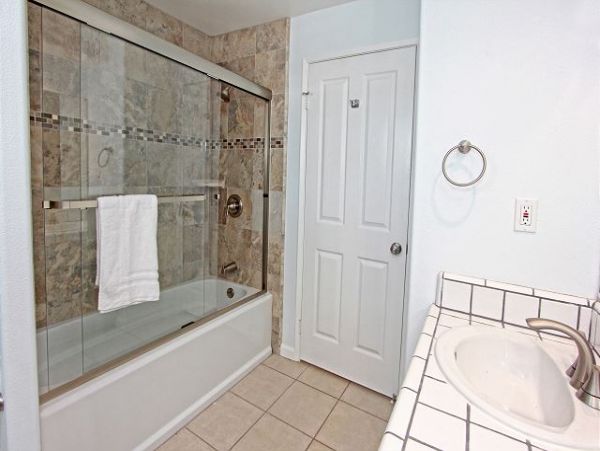 Newport Beach Home 991038