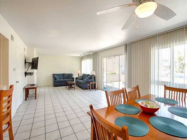 Newport Beach Home 991040