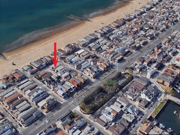 Newport Beach Home 991040