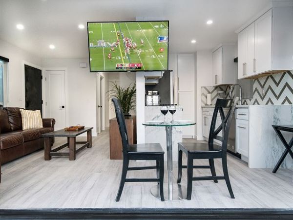 Newport Beach Home 991043