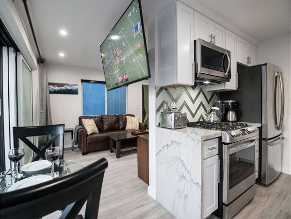 Newport Beach Home 991043