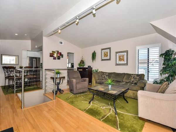 Newport Beach Home 991046