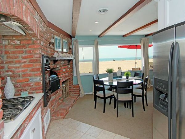 Newport Beach Home 991047