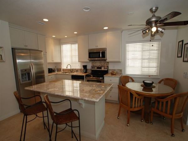 Newport Beach Home 991050