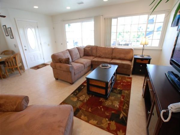Newport Beach Home 991050