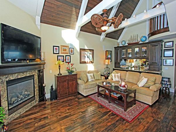 Newport Beach Home 991051