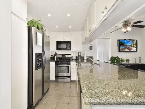 Newport Beach Home 991052