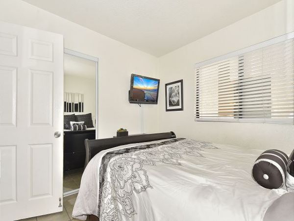 Newport Beach Home 991052