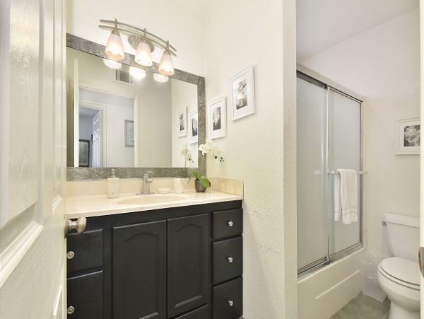 Newport Beach Home 991052