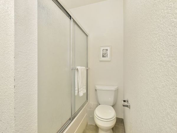 Newport Beach Home 991052