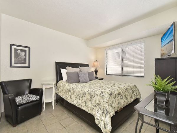 Newport Beach Home 991052