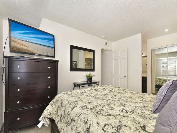 Newport Beach Home 991052
