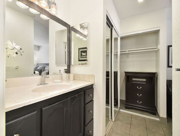 Newport Beach Home 991052