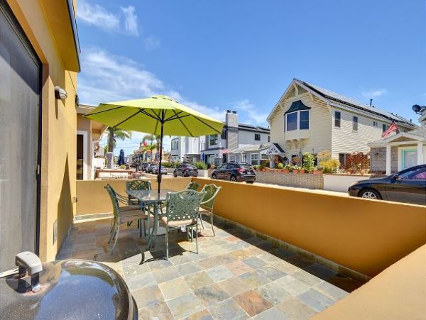 Newport Beach Home 991052