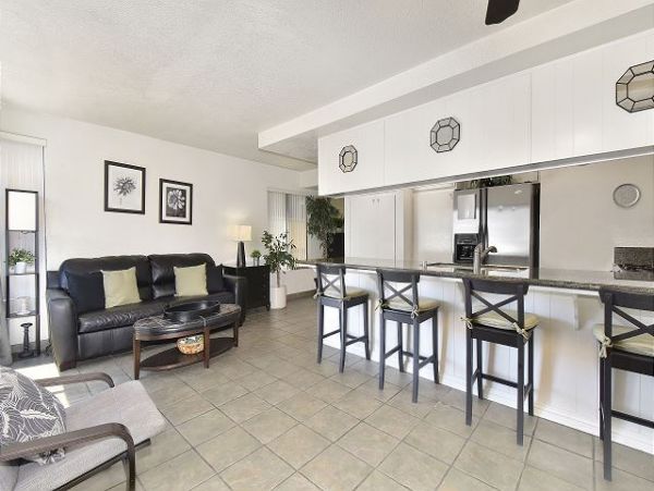 Newport Beach Home 991052