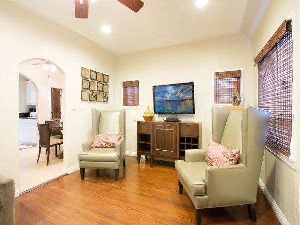 Newport Beach Home 991053