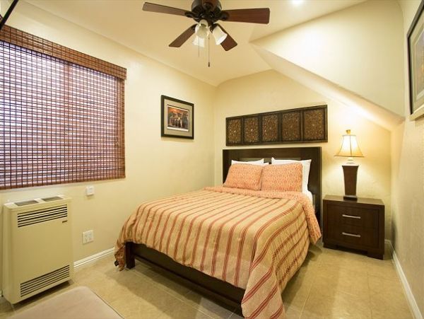 Newport Beach Home 991053