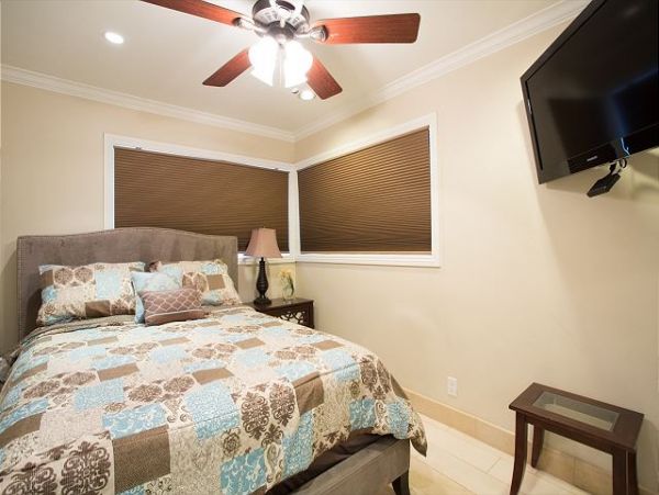 Newport Beach Home 991053