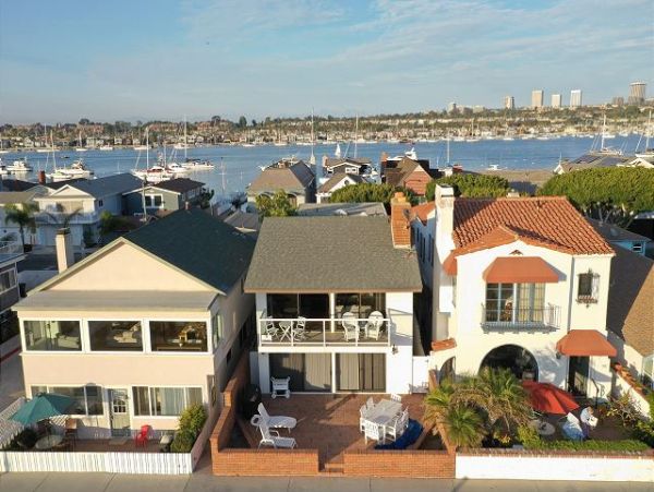 Newport Beach Home 991055