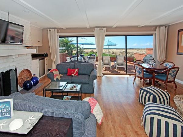 Newport Beach Home 991055