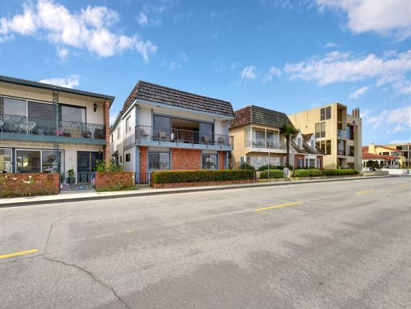Newport Beach Home 991057