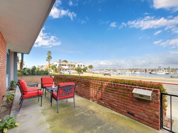 Newport Beach Home 991057