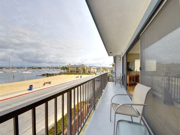 Newport Beach Home 991057