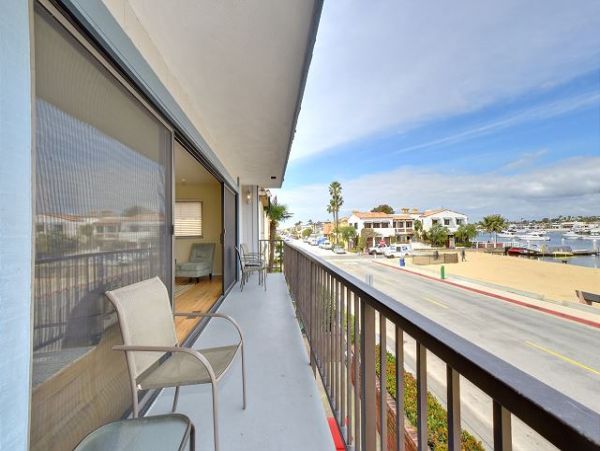 Newport Beach Home 991057