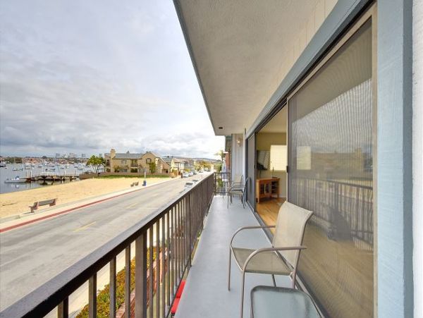 Newport Beach Home 991057