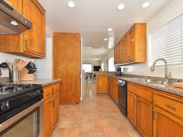 Newport Beach Home 991057