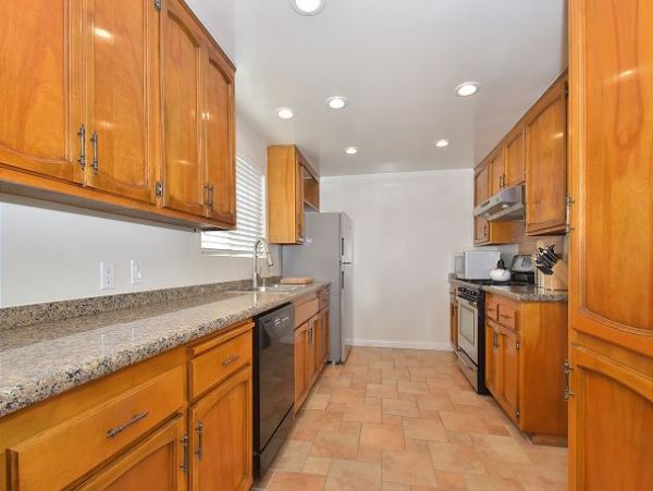 Newport Beach Home 991057