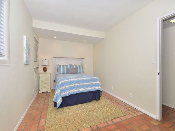 Newport Beach Home 991057