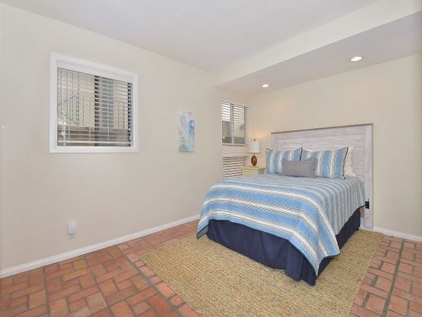 Newport Beach Home 991057
