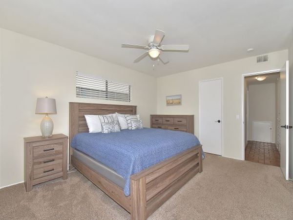 Newport Beach Home 991057