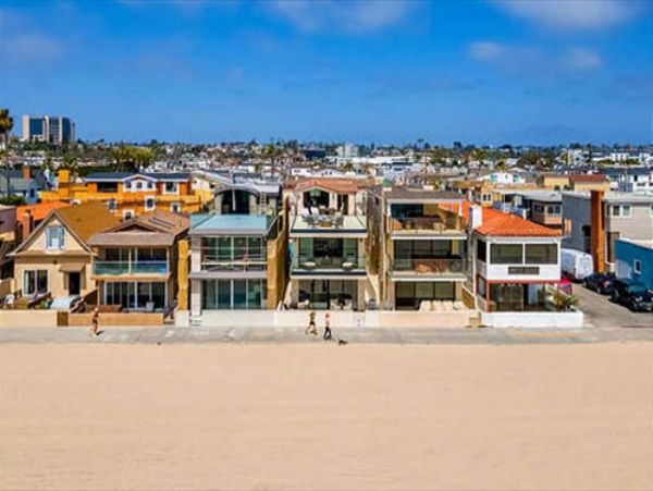 Oceanfront Newport Beach Five Bedroom Vacation Home