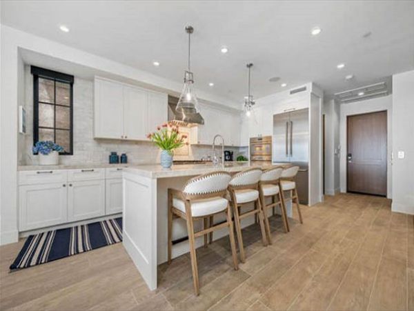 Oceanfront Newport Beach Five Bedroom Vacation Home