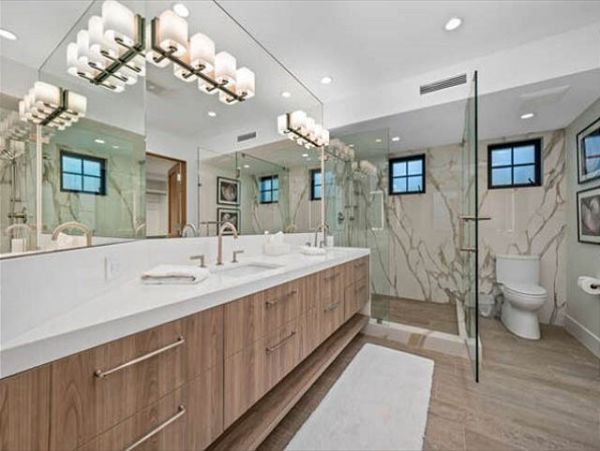 Oceanfront Newport Beach Five Bedroom Vacation Home