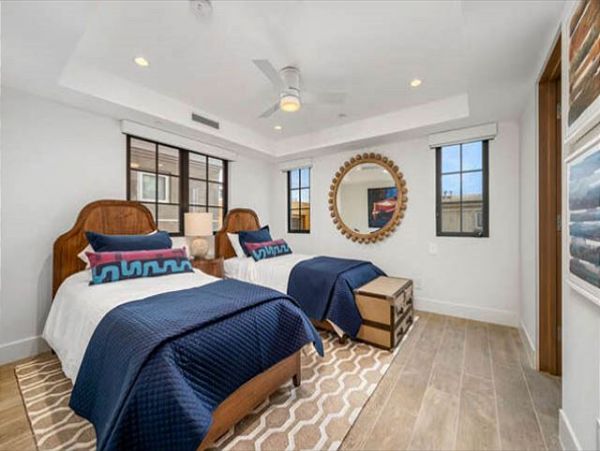 Oceanfront Newport Beach Five Bedroom Vacation Home