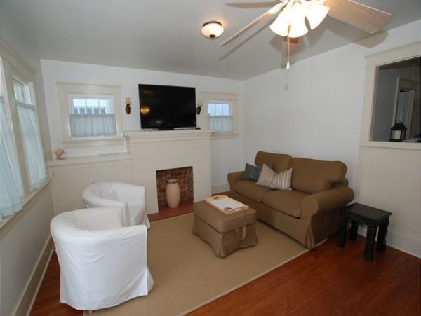 Newport Beach Home 991060