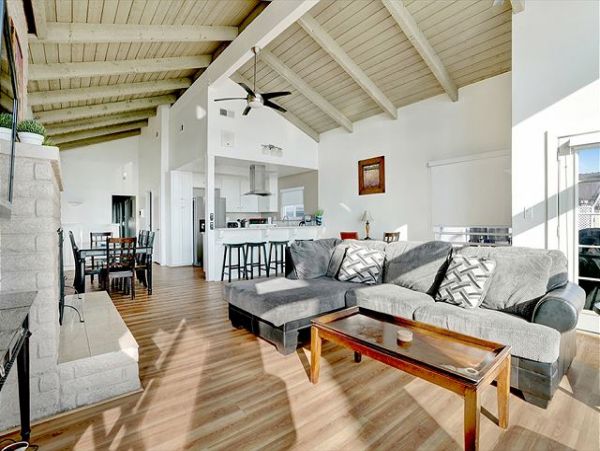 Newport Beach Home 991068