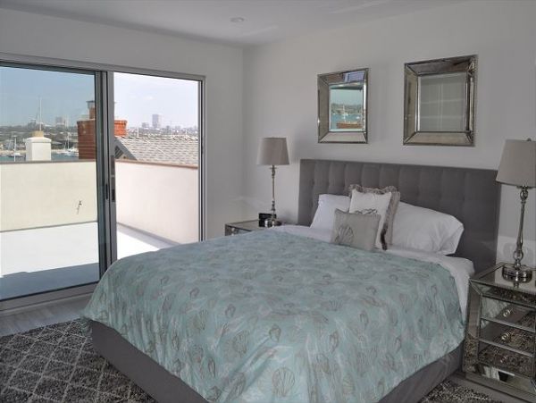 Newport Beach Home 991070