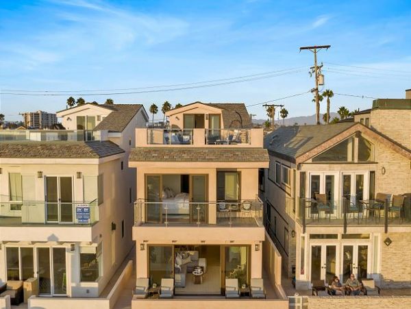 Newport Beach Home 991072
