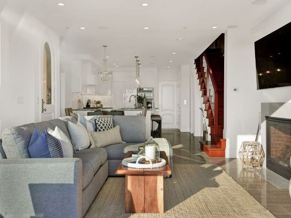 Newport Beach Home 991072