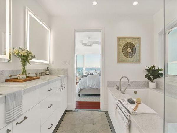 Newport Beach Home 991072